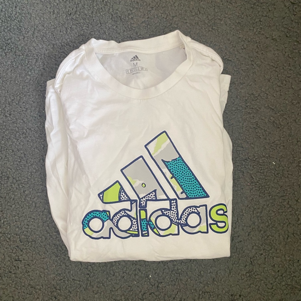 Adidas t shirt